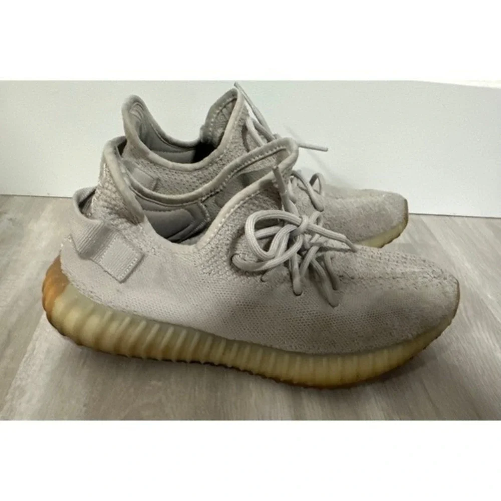 Adidas Yeezy Boost 350 V2 Light Tan Mens Size 9 Shoes